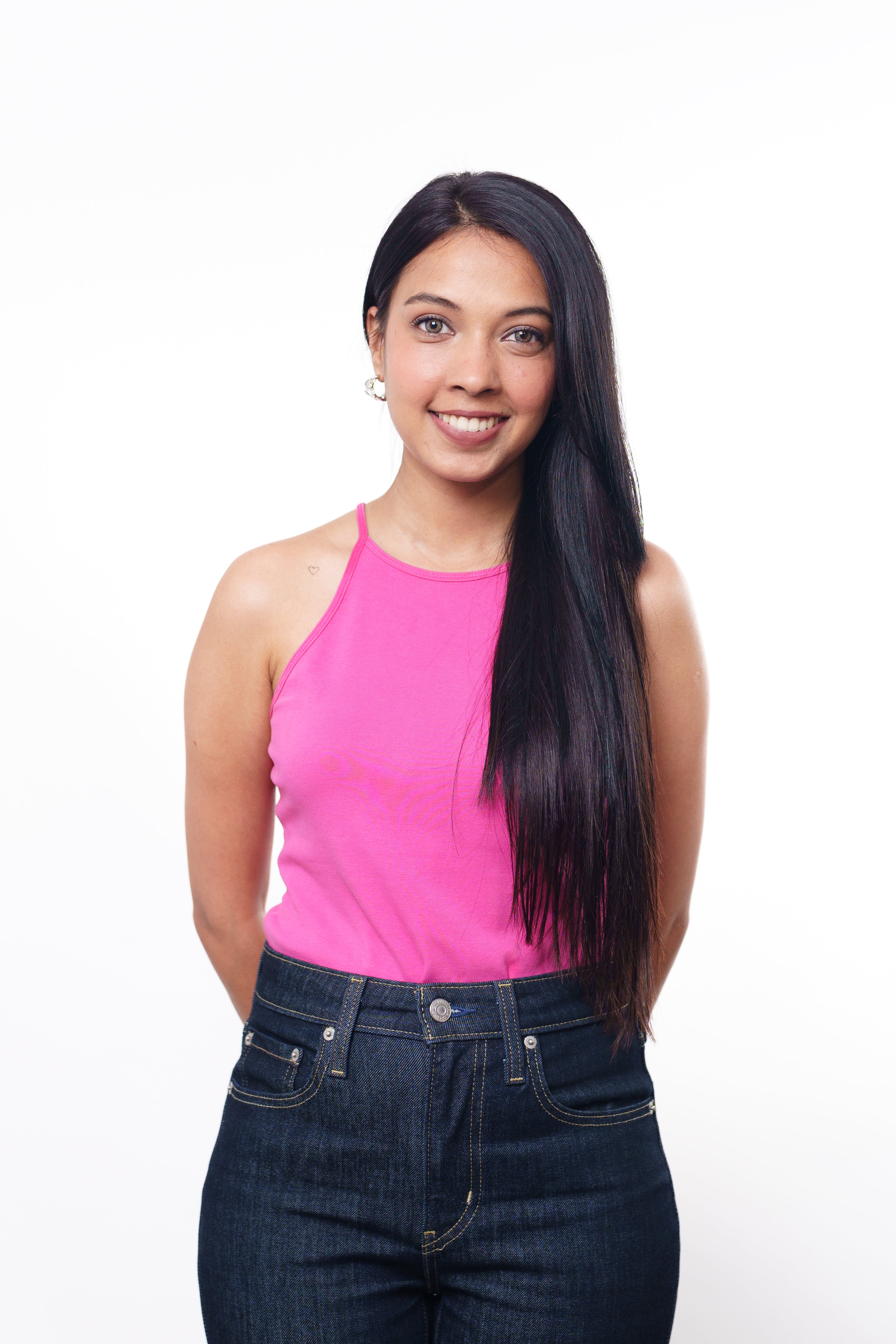 Model Wearing Dolcy Classic 10 Set Clip-In Straight Hair Extension in Jet Black – Front View Showing Full-Length Sleek Hair Swept to One Side